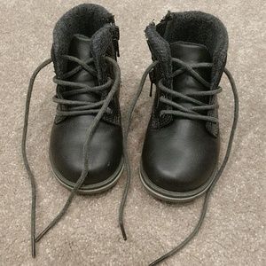 Boys boots
